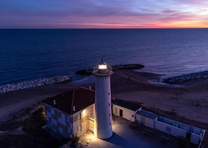 Bright With Garden *