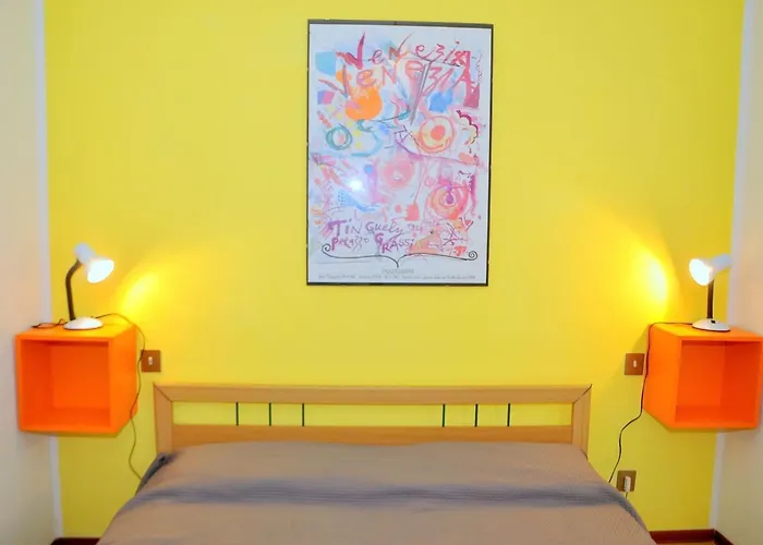 Bright With Garden 公寓